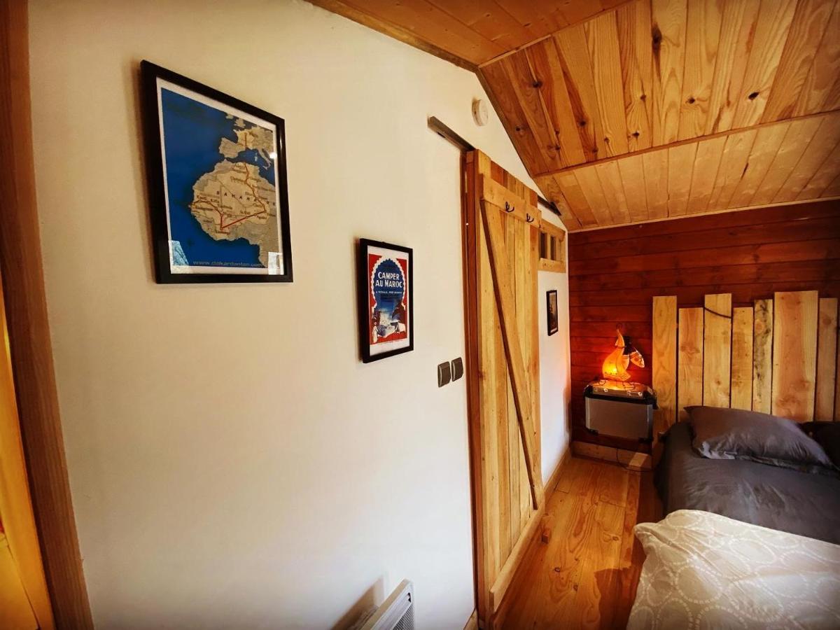 "Le Maloya" Chalets Independants -Chambre Balneo - Relais Motards Lacaune Exterior foto